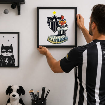 Quadro decorativo do quebra-cabeça Atlético Mineiro Kids em parede de quarto infantil