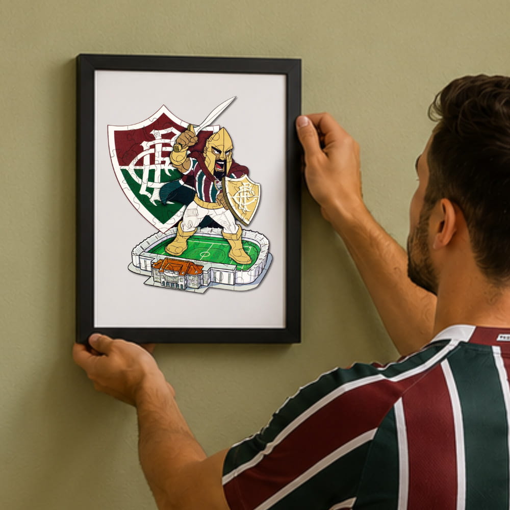 Quadro decorativo do quebra-cabeça Fluminense Kids em parede de quarto infantil