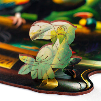 Detalhe da peça de madeira do Puzzle Orbe Tucano