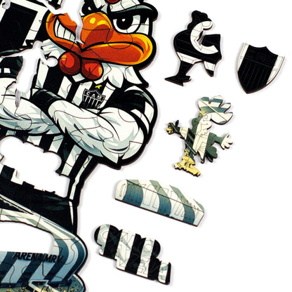 Detalhe de peças temáticas do quebra-cabeça Atlético Mineiro Kids em madeira com impressão colorida