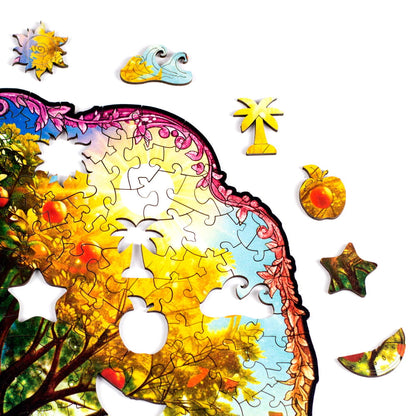 Peças temáticas da estação do verão que incluem o Sol, ondas do mar, estrela do mar, maçã, melancia e coqueiro