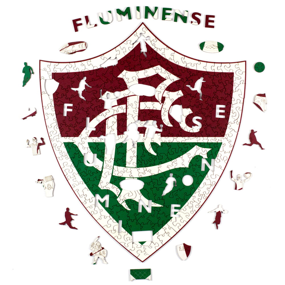 Quebra-cabeça do Fluminense montado mas com as peças temáticas espalhadas ao redor