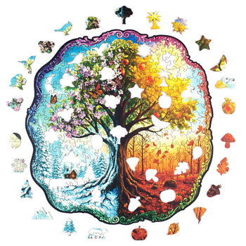 Quebra-cabeça de madeira Puzi Quatro Estações montado com diversas peças temáticas ao redor, incluindo animais, flores e elementos climáticos